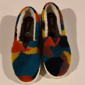 TOMS Multicolor Fuzzy Slip-Ons